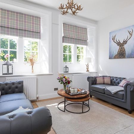 Laundry Cottage: Drumlanrig Castle Thornhill  Exterior photo
